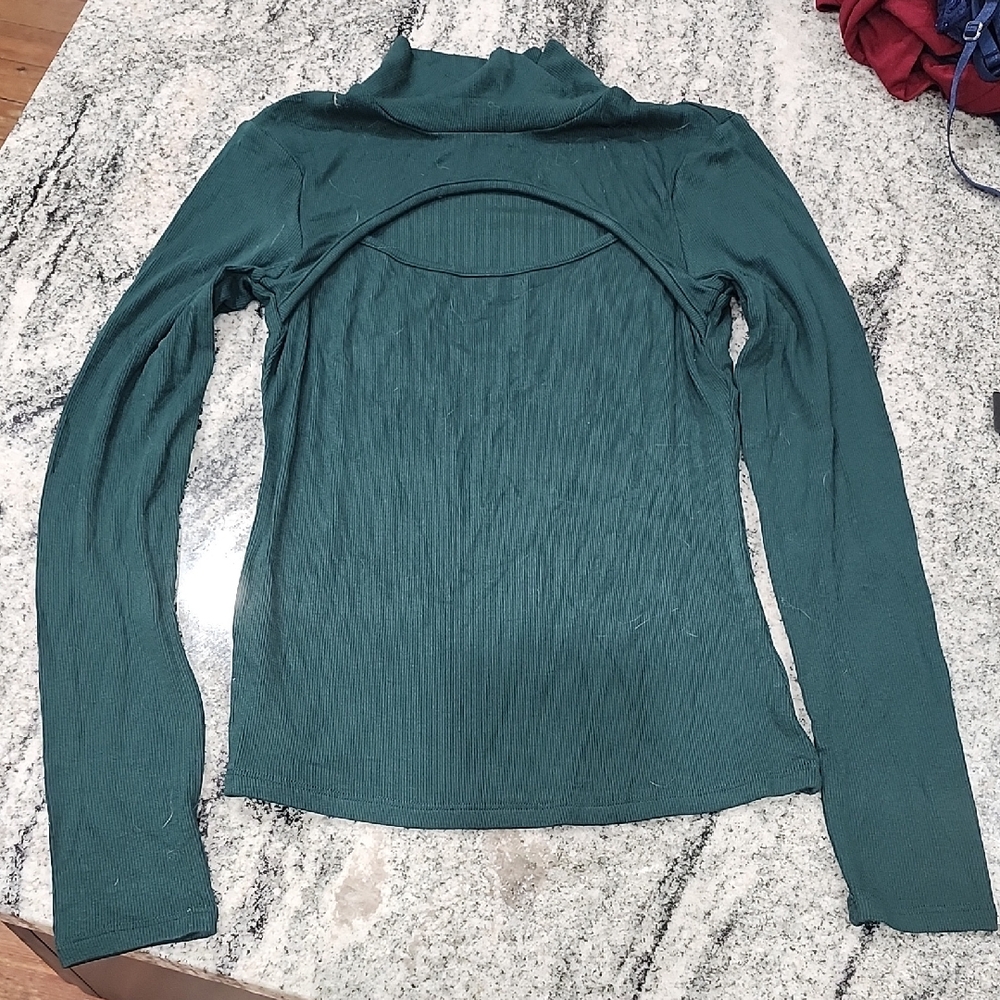 Lulus NWOT Sexy Keyhole Cutout Turtleneck Emerald Green